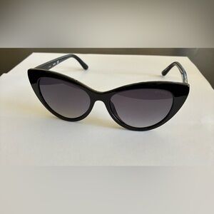 Guess Black Cat-Eye Sunglasses